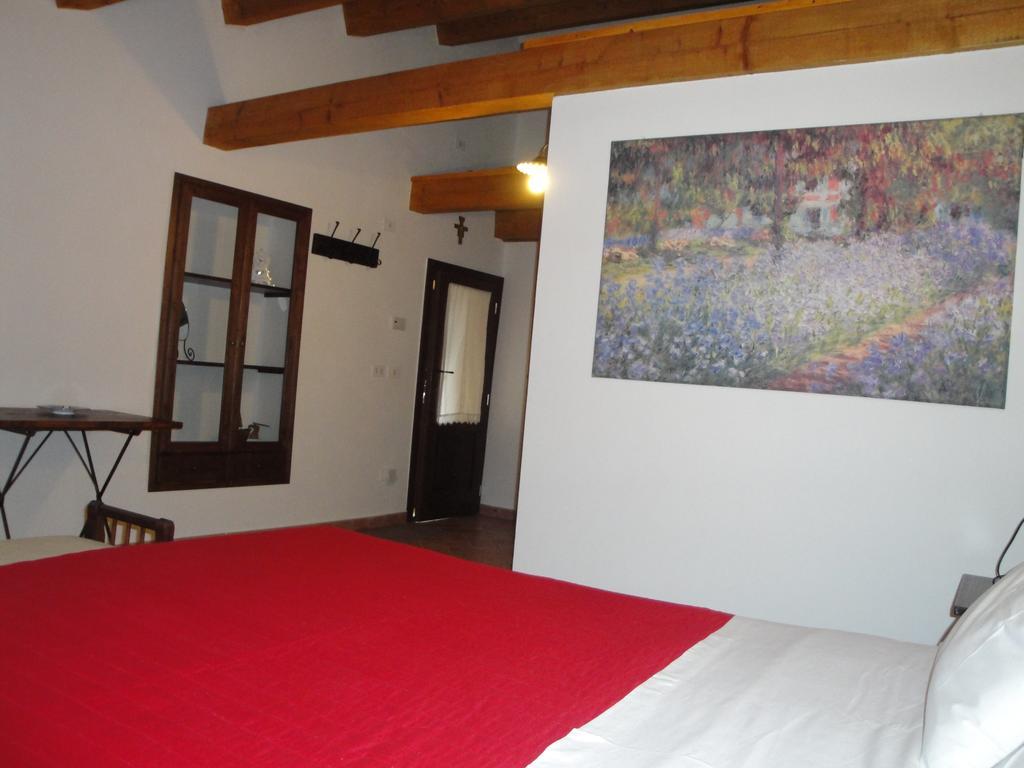 Al Castello Hotell Tavullia Rom bilde