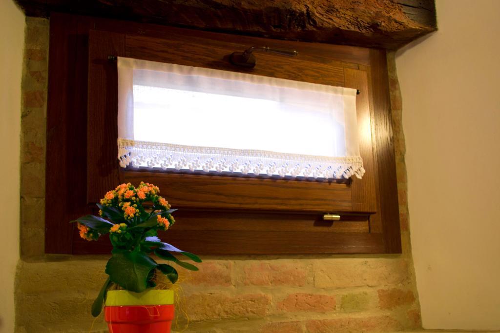 Al Castello Hotell Tavullia Rom bilde